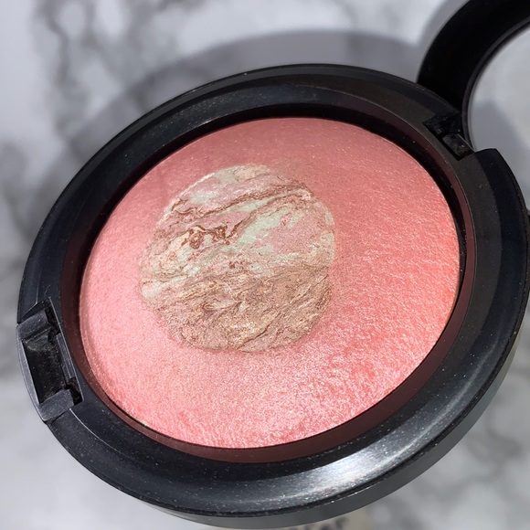 SEMI PRECIOUS ROSE QUARTZ MAC MIneralized Skinfinish - Picture 7 of 17